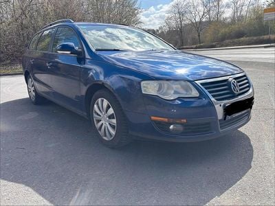 Gebraucht VW Passat 140 PS (102 kW) 2007 Blau Kombi