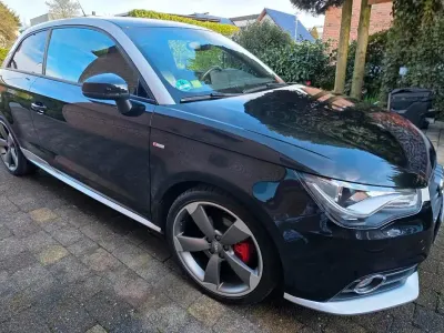 Gebraucht Audi A1 S-Line 122 PS (89 kW) 2012 Schwarz Kleinwagen