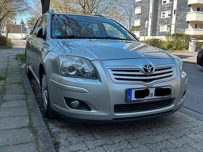 Gebraucht Toyota Avensis Executive 163 PS (119 kW) 2008 Silber Limousine