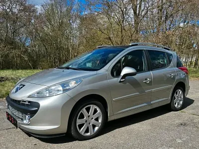 Gebraucht Peugeot 207 120 PS (88 kW) 2009 Grau Kombi