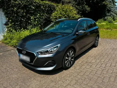 Gebraucht Hyundai i30 YES! 140 PS (102 kW) 2019 Grau Kombi