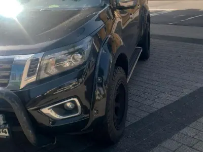 Gebraucht Nissan Navara Tekna 190 PS (139 kW) 2020 Schwarz Pickup