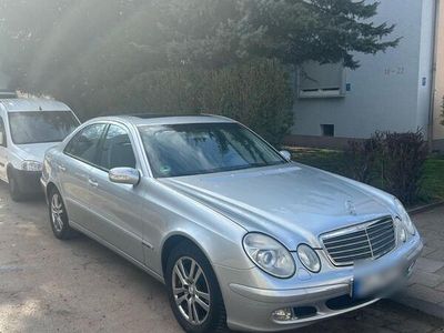 Mercedes E270