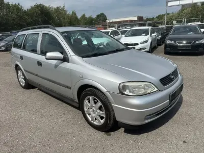 Gebraucht Opel Astra Comfort 101 PS (74 kW) 1999 Silber Limousine
