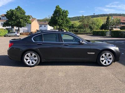 BMW 730