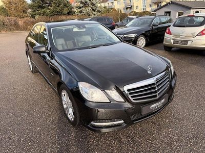 Schwarz Gebraucht 2011 Mercedes E220 Limousine | 13.000 € (Fairer Preis)