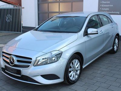 Gebraucht Mercedes A200 Style 136 PS (100 kW) 2014 Silber Limousine