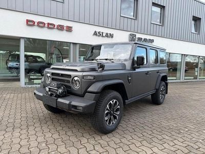 Neu BAW 212 166 PS (122 kW) 2026 Schwarz SUV