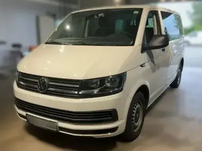 Gebraucht VW Multivan Trendline 150 PS (110 kW) 2016 Weiß Van / Kleinbus