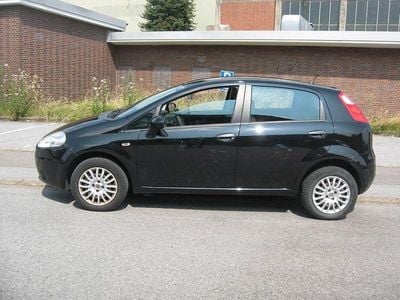 Gebraucht Fiat Punto Dynamic 77 PS (56 kW) 2009 Schwarz Kleinwagen