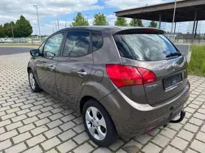 Gebraucht Kia Venga Spirit 125 PS (91 kW) 2013 Braun Kleinwagen