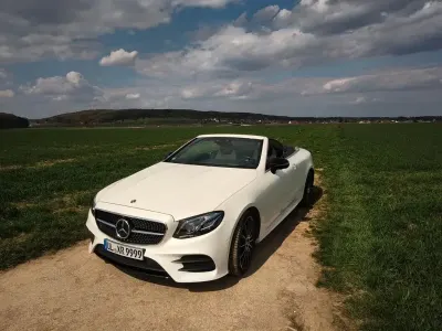 Gebraucht Mercedes E450 Avantgarde 367 PS (269 kW) 2020 Weiß Cabrio