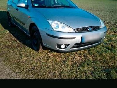 Second-hand Ford Focus Viva 101 CP (74 kW) 2004 Argintiu Break