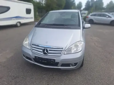 Gebraucht Mercedes A160 Avantgarde 95 PS (69 kW) 2010 Silber Van / Kleinbus