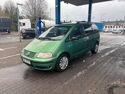 VW Sharan