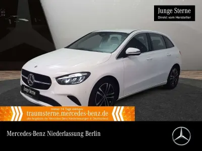Gebraucht Mercedes B180 Advanced 136 PS (100 kW) 2025 Weiß Van / Kleinbus