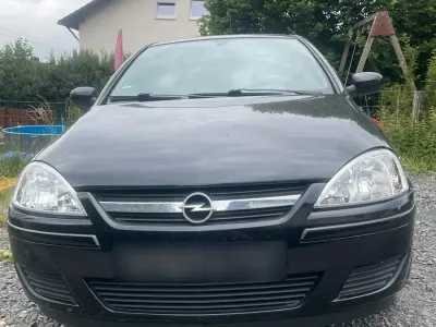 Gebraucht Opel Corsa 45 PS (33 kW) 2004 Schwarz Kleinwagen