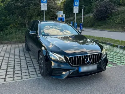 Gebraucht Mercedes E220 194 PS (142 kW) 2017 Schwarz Kombi