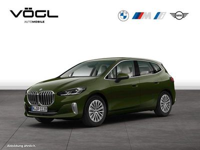 Gebraucht BMW 220 Active Tourer Sport Line 156 PS (114 kW) 2023 Sanremo green Van / Kleinbus