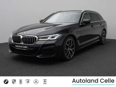 Gebraucht BMW 530 M Sport 292 PS (214 kW) 2023 Saphirschwarz metallic475 Kombi