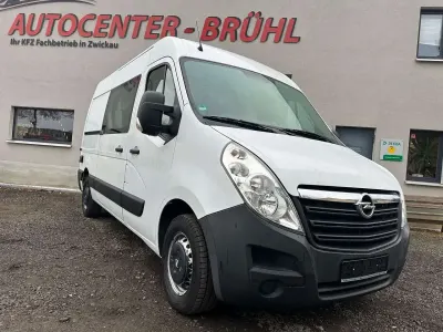 Gebraucht Opel Movano 145 PS (106 kW) 2018 Mineral/polar weiss (055p) Van / Kleinbus
