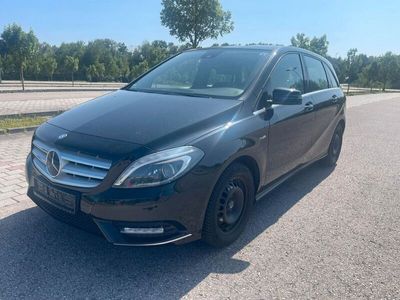 Mercedes B180