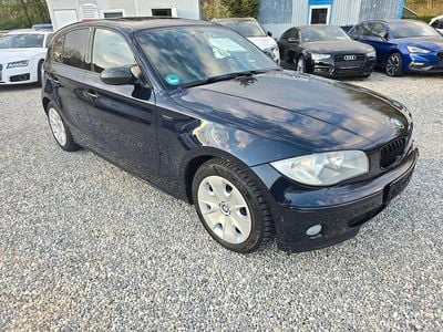 Usata BMW 118 Sport Line 129 CV (94 kW) 2006 Blu Utilitaria