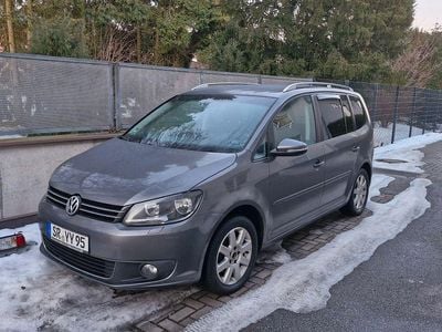 Grau Gebraucht 2011 VW Touran Comfortline Van / Kleinbus | 4.490 € (Fairer Preis)