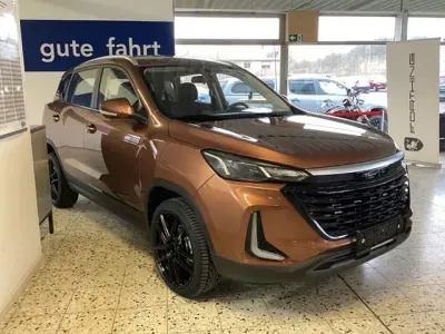 Gebraucht Baic X35 116 PS (85 kW) 2025 Braun SUV
