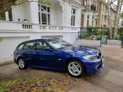 Usata BMW 318 143 CV (105 kW) 2010 Blu Station wagon