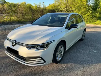 Gebraucht VW Golf VIII 116 PS (85 kW) 2021 Weiß Limousine