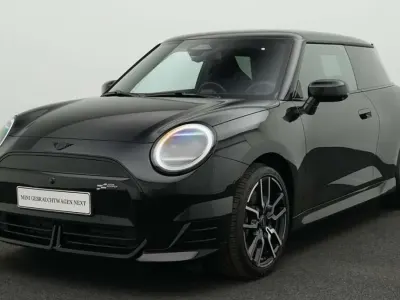 Gebraucht Mini Cooper SE 160 kW (218 PS) 2025 Schwarz Kleinwagen