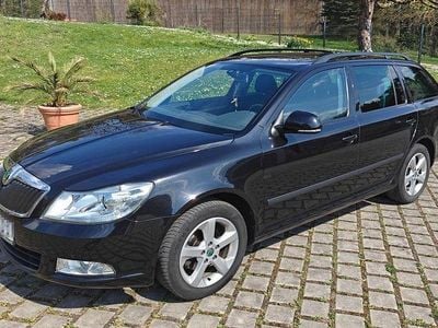 Second-hand Skoda Octavia Best of 122 CP (89 kW) 2013 Negru Break