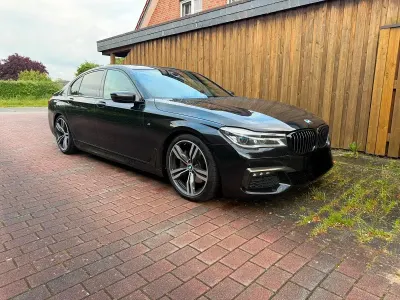 Gebraucht BMW 740 M Sport 320 PS (235 kW) 2017 Schwarz Limousine