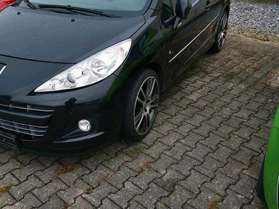 Schwarz Gebraucht 2010 Peugeot 207 CC Cabrio | 3.180 € (Fairer Preis)