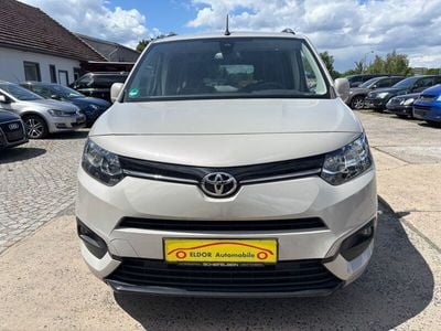 Grau Gebraucht 2021 Toyota Proace Verso City Kombi | 14.900 €