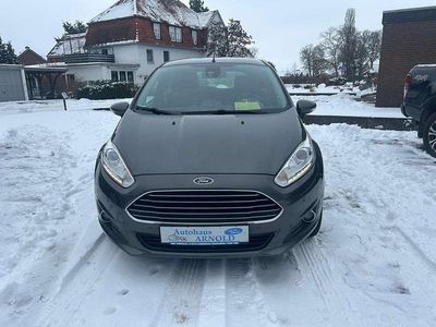 Magneticgrau (metallic) Gebraucht 2017 Ford Fiesta Titanium Kleinwagen | 8.655 € (Fairer Preis)