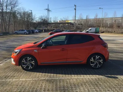 Used Renault Clio V R.S. 143 HP (105 kW) 2022 Orange Hatchback