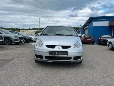 Gebraucht Mitsubishi Colt Invite 95 PS (69 kW) 2006 Silber Kleinwagen