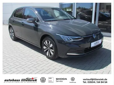 Gebraucht VW Golf VIII Move 131 PS (96 kW) 2024 Grau Limousine