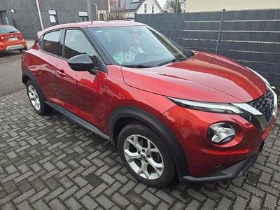 Gebraucht Nissan Juke Acenta 117 PS (86 kW) 2021 Rot SUV