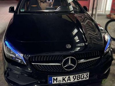 Schwarz Gebraucht 2017 Mercedes CLA180 AMG line Limousine | 17.999 € (Fairer Preis)