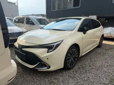 Gebraucht Toyota Corolla Team 98 PS (72 kW) 2024 Schwarz Limousine