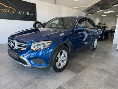 Second-hand Mercedes GLC250 AMG line 211 CP (155 kW) 2017 Albastru SUV