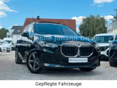 Gebraucht BMW 220 Shadowline 170 PS (125 kW) 2025 Black sapphire metallic Coupé