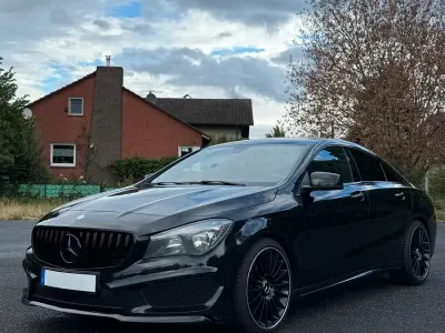 Brugt Mercedes CLA180 AMG line 122 HK (89 kW) 2015 Sort Sedan