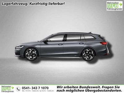 Graphitegrau metallic Neu 2025 Skoda Superb SportLine Kombi | 50.441 € (Fairer Preis)