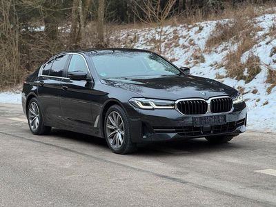 Gebraucht BMW 520 190 PS (139 kW) 2022 Grau Limousine