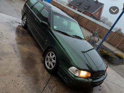Gebraucht Volvo V70 140 PS (102 kW) 1999 Grün Kombi
