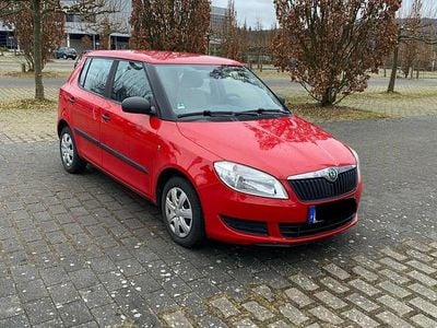 Gebraucht Skoda Fabia 69 PS (50 kW) 2011 Rot Kleinwagen